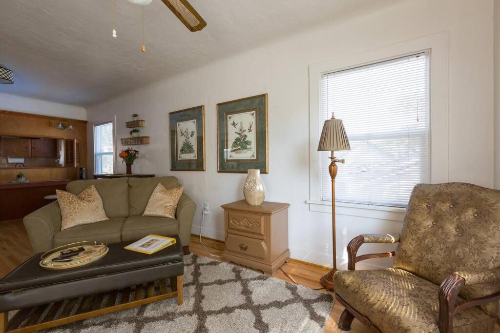 Wine Country Bungalow アタスカデロ エクステリア 写真